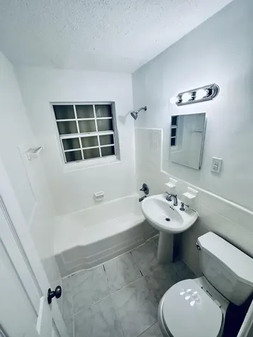2849 SW 8th Street Fort Lauderdale FL 33312