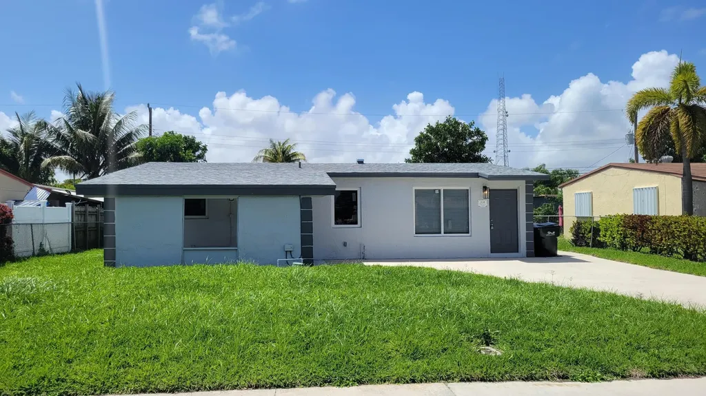 506 SW 15th Avenue Delray Beach FL 33444