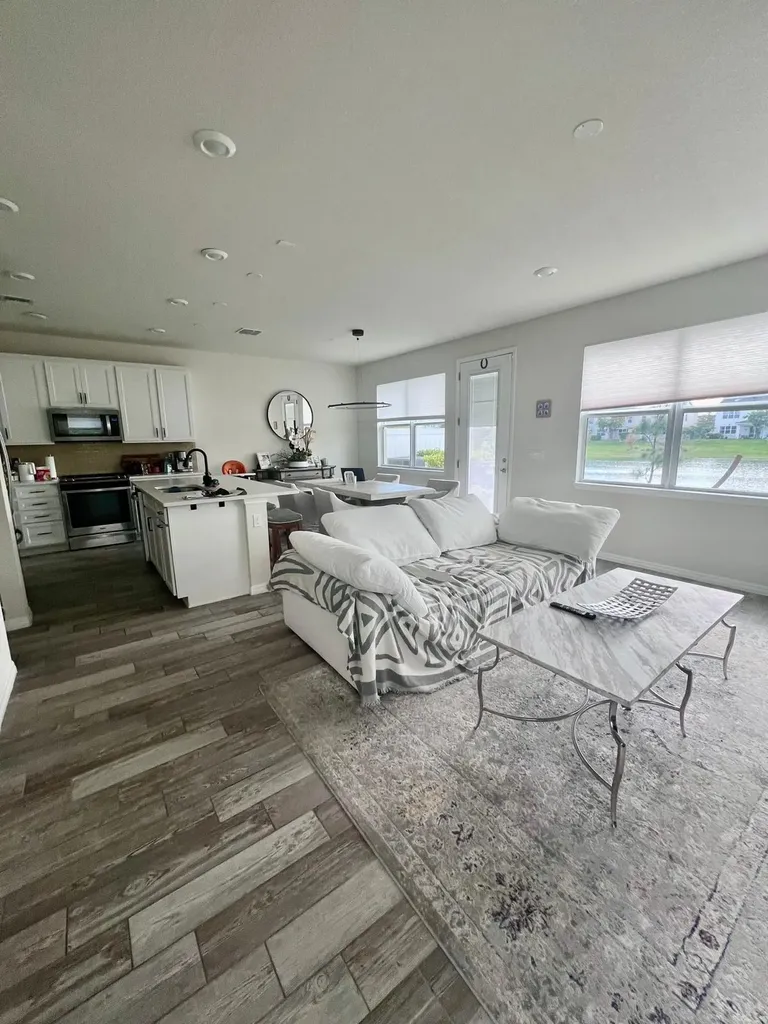 4924 Greenway Drive Hollywood FL 33021