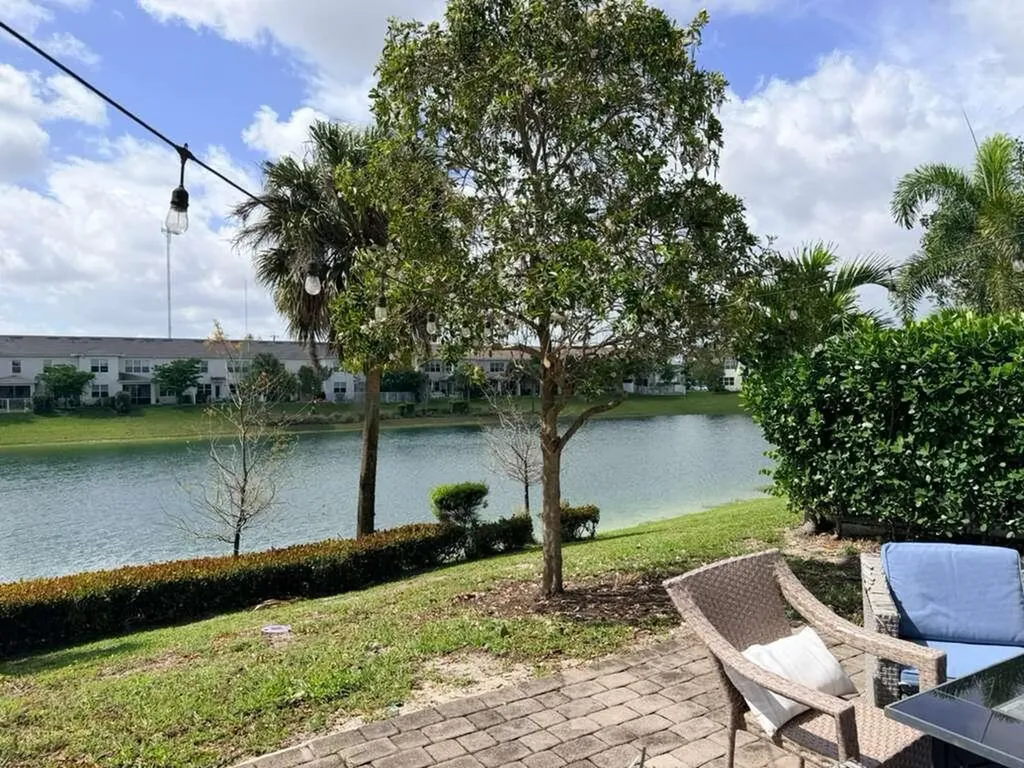 4924 Greenway Drive Hollywood FL 33021