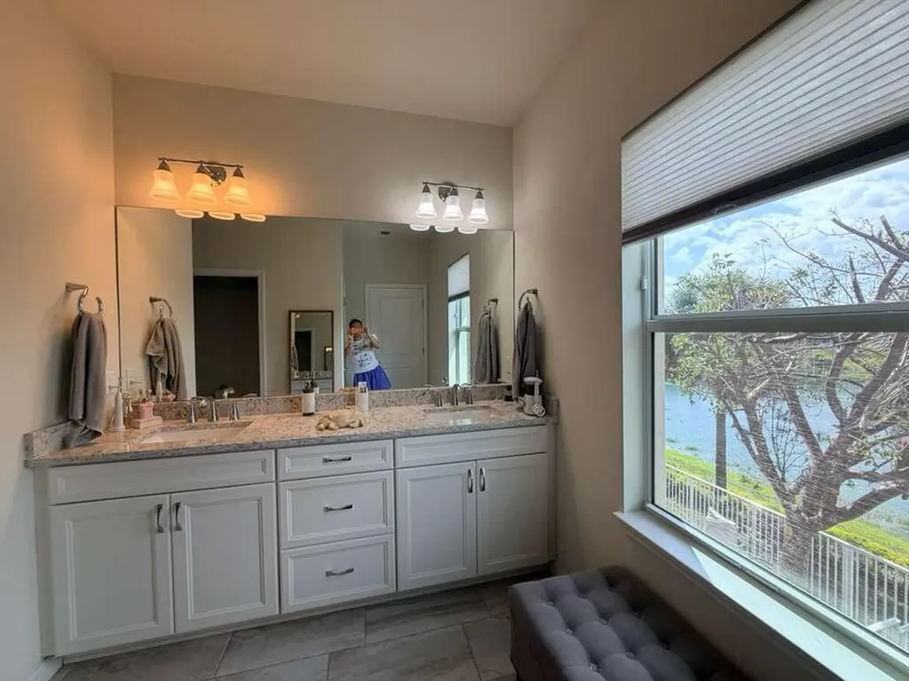 4924 Greenway Drive Hollywood FL 33021