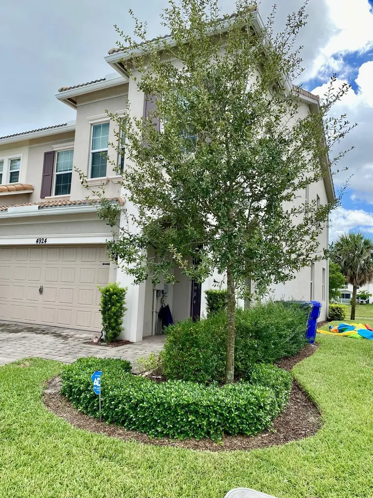 4924 Greenway Drive Hollywood FL 33021