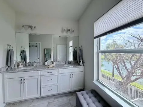 4924 Greenway Drive Hollywood FL 33021