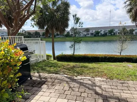 4924 Greenway Drive Hollywood FL 33021