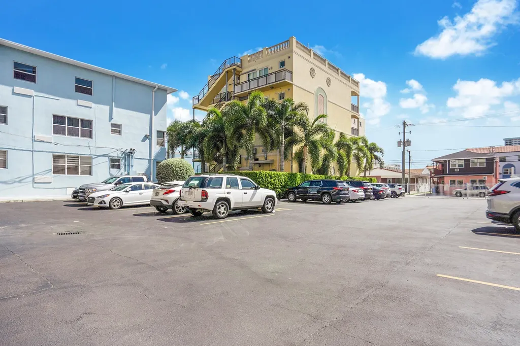 315 Van Buren Street Hollywood FL 33019