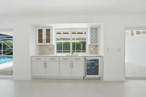 359 Country Club Drive Tequesta FL 33469