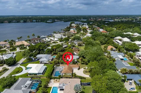 359 Country Club Drive Tequesta FL 33469