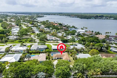 359 Country Club Drive Tequesta FL 33469