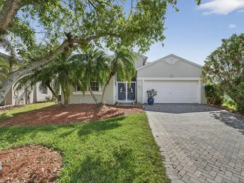 608 SW Calamondin Way Way SW Vero Beach FL 32968