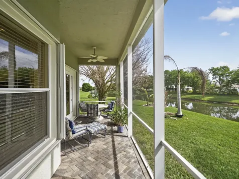 608 SW Calamondin Way Way SW Vero Beach FL 32968