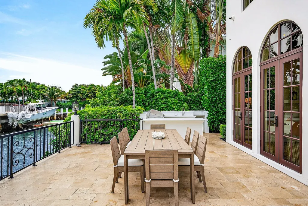 520 NE Waterway Lane Boca Raton FL 33432