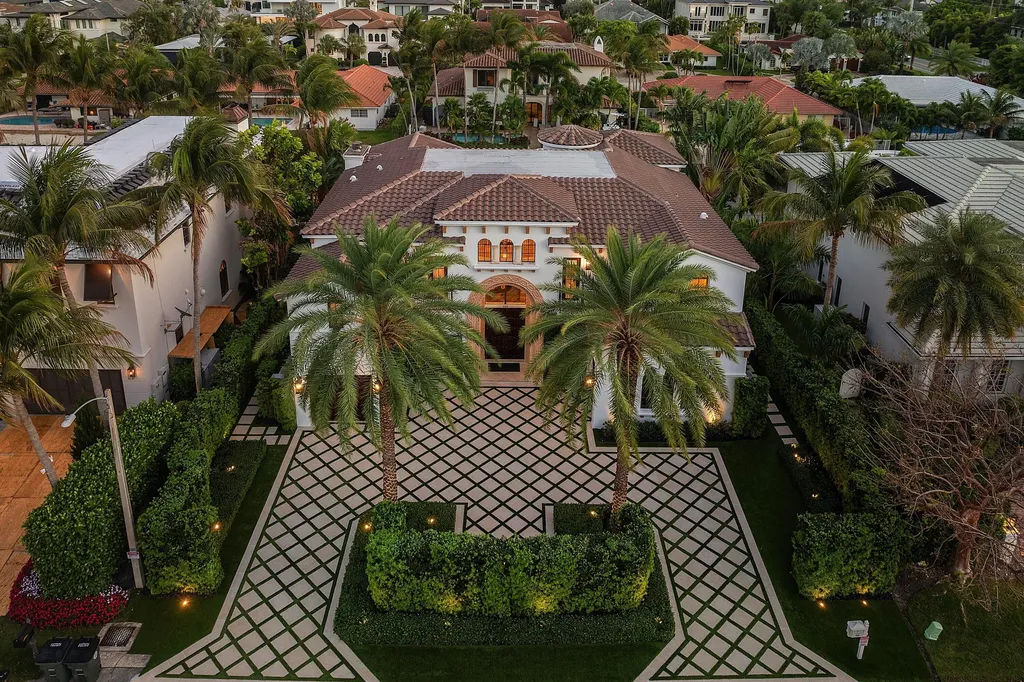 520 NE Waterway Lane Boca Raton FL 33432