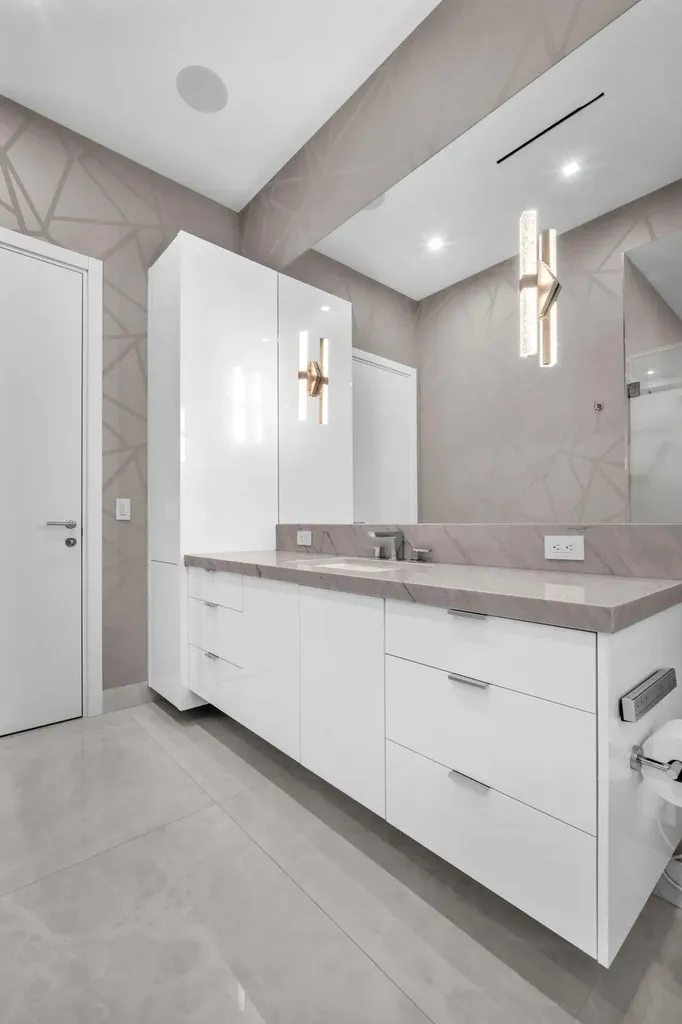 17787 Scarsdale Way Boca Raton FL 33496