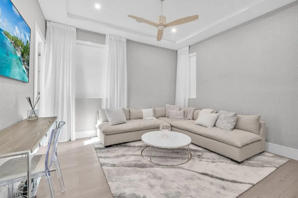 17787 Scarsdale Way Boca Raton FL 33496