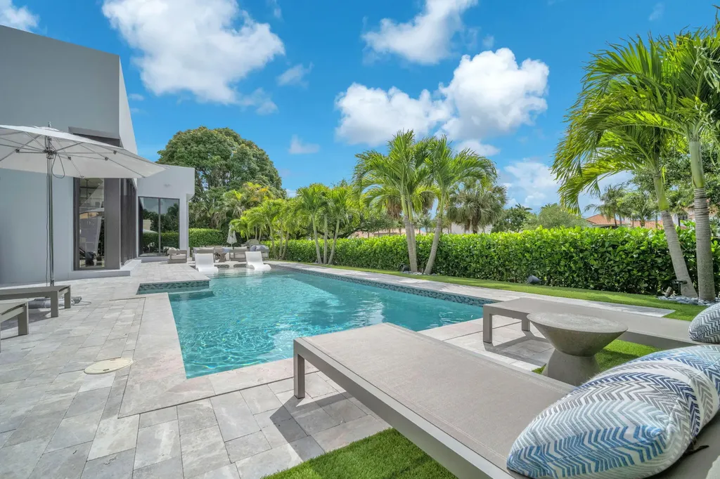 17787 Scarsdale Way Boca Raton FL 33496