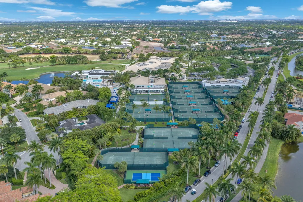 17787 Scarsdale Way Boca Raton FL 33496