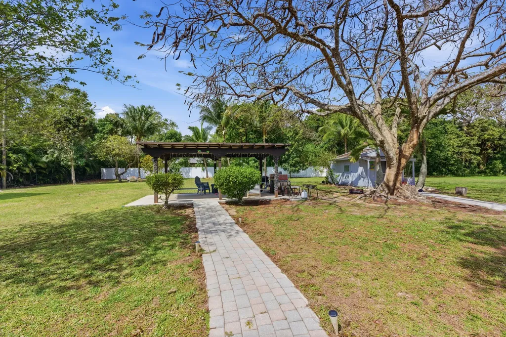 14290 SW 31st Court Davie FL 33330