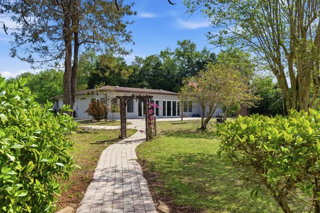 14290 SW 31st Court Davie FL 33330
