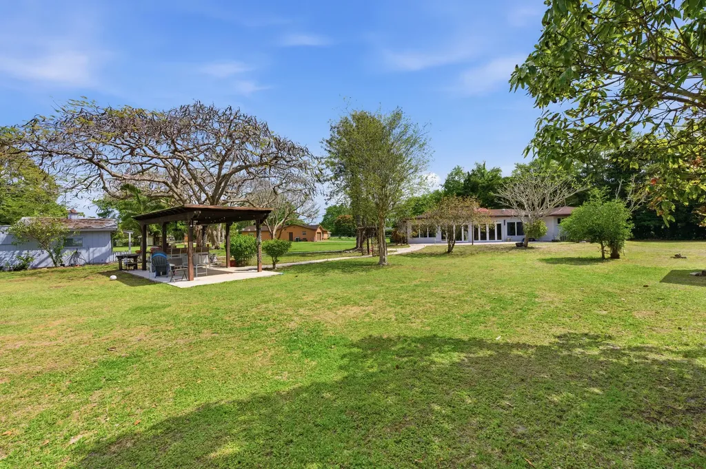 14290 SW 31st Court Davie FL 33330