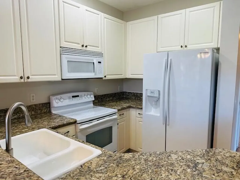 4390 Berkshire Wharf Drive Lake Worth FL 33461