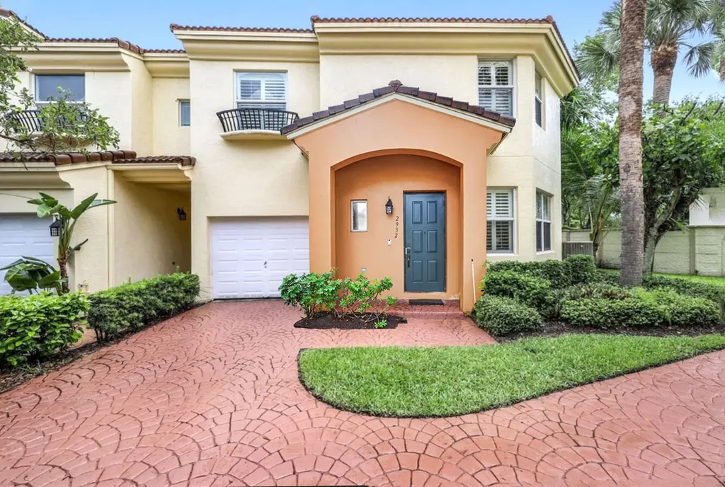 2932 Deer Creek Country Club Boulevard Deerfield Beach FL 33442