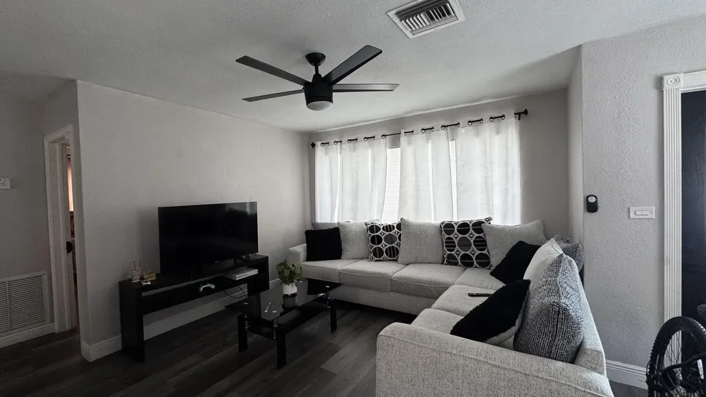 1314 S H Street Lake Worth Beach FL 33460