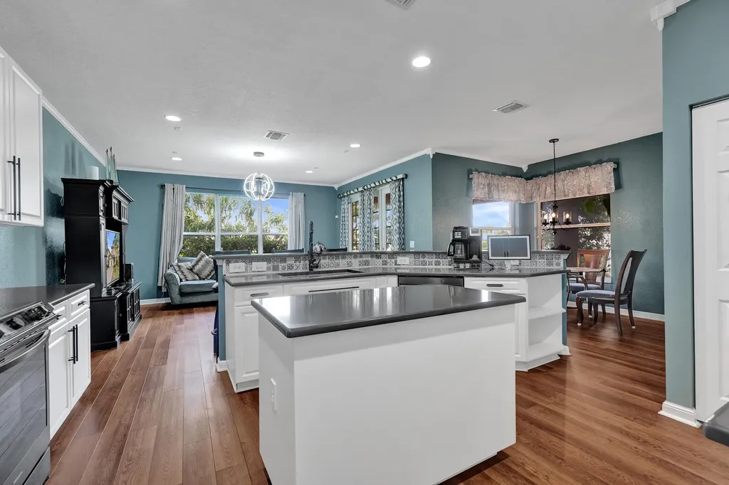 6591 Traveler Road West Palm Beach FL 33411