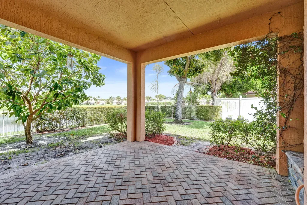 6591 Traveler Road West Palm Beach FL 33411