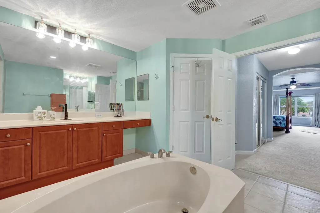 6591 Traveler Road West Palm Beach FL 33411