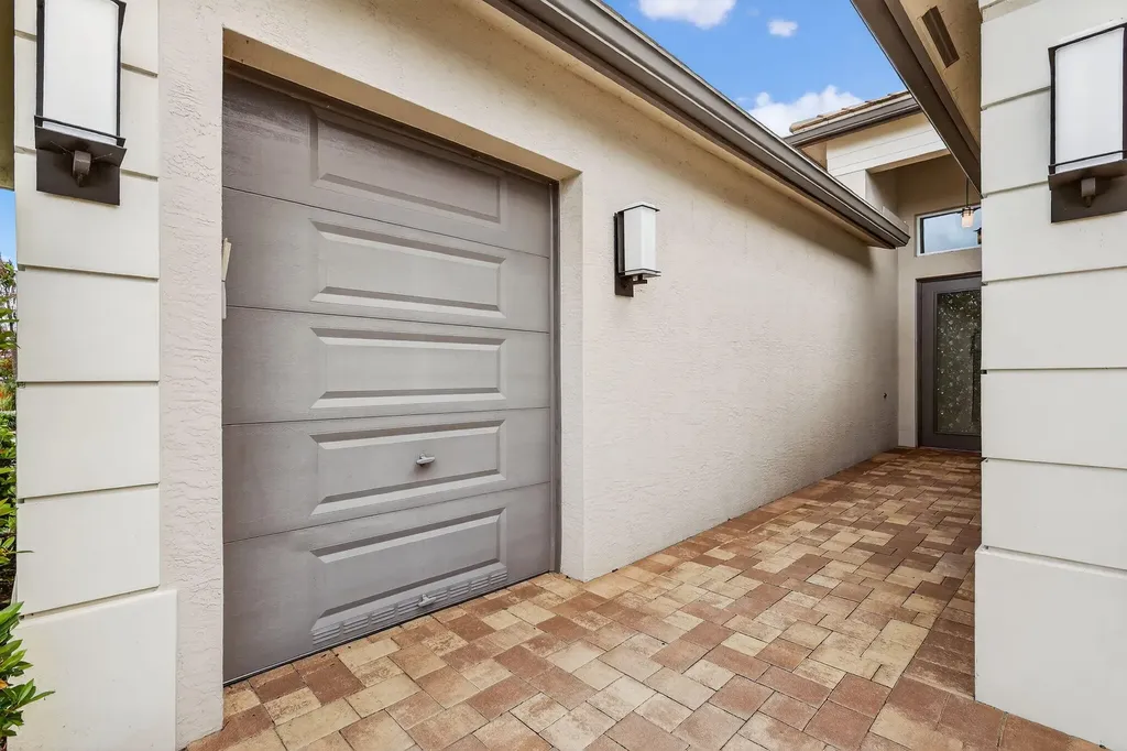 11765 SW Poseidon Way Port St Lucie FL 34987