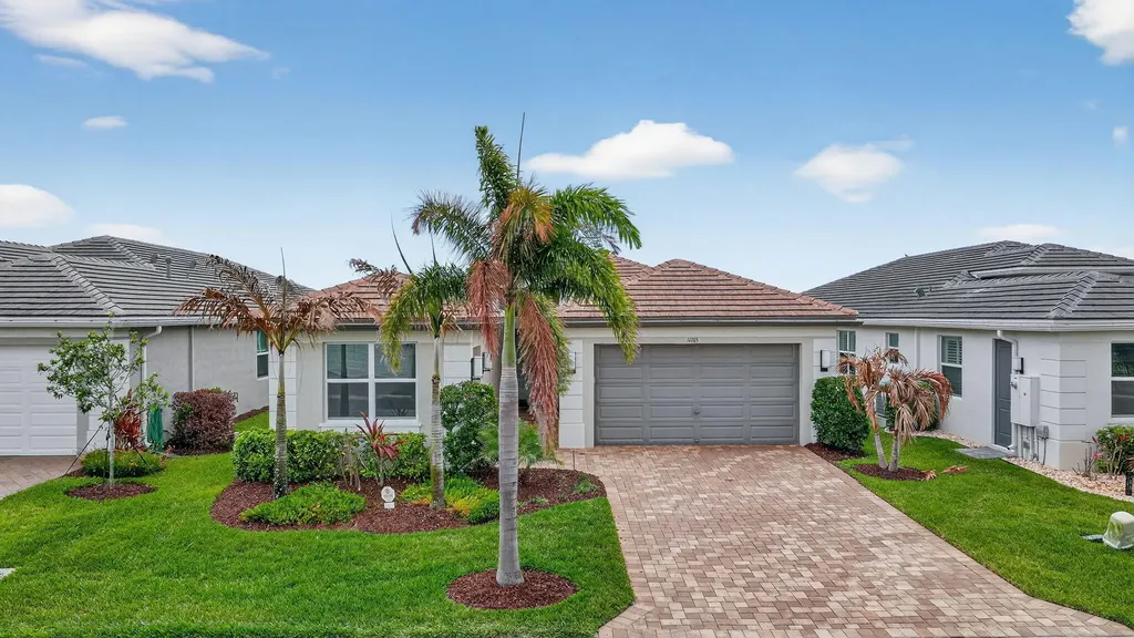 11765 SW Poseidon Way Port St Lucie FL 34987