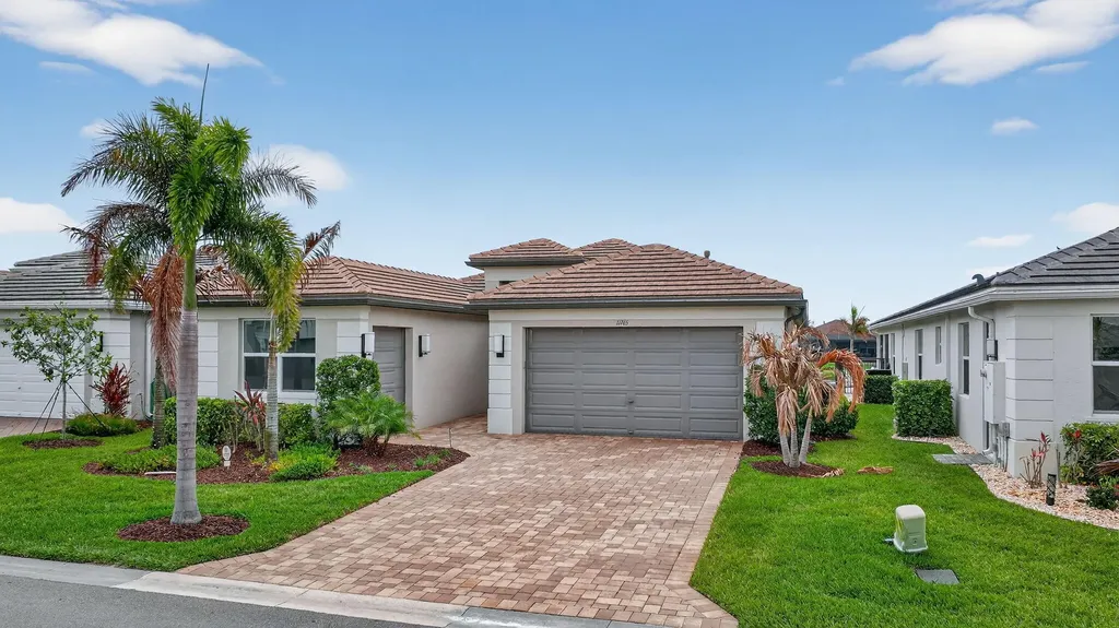 11765 SW Poseidon Way Port St Lucie FL 34987