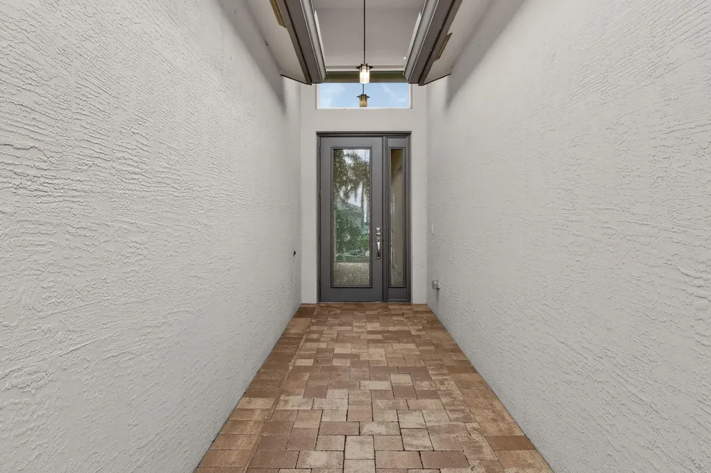 11765 SW Poseidon Way Port St Lucie FL 34987