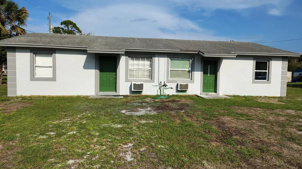 8657 64th Court Vero Beach FL 32967