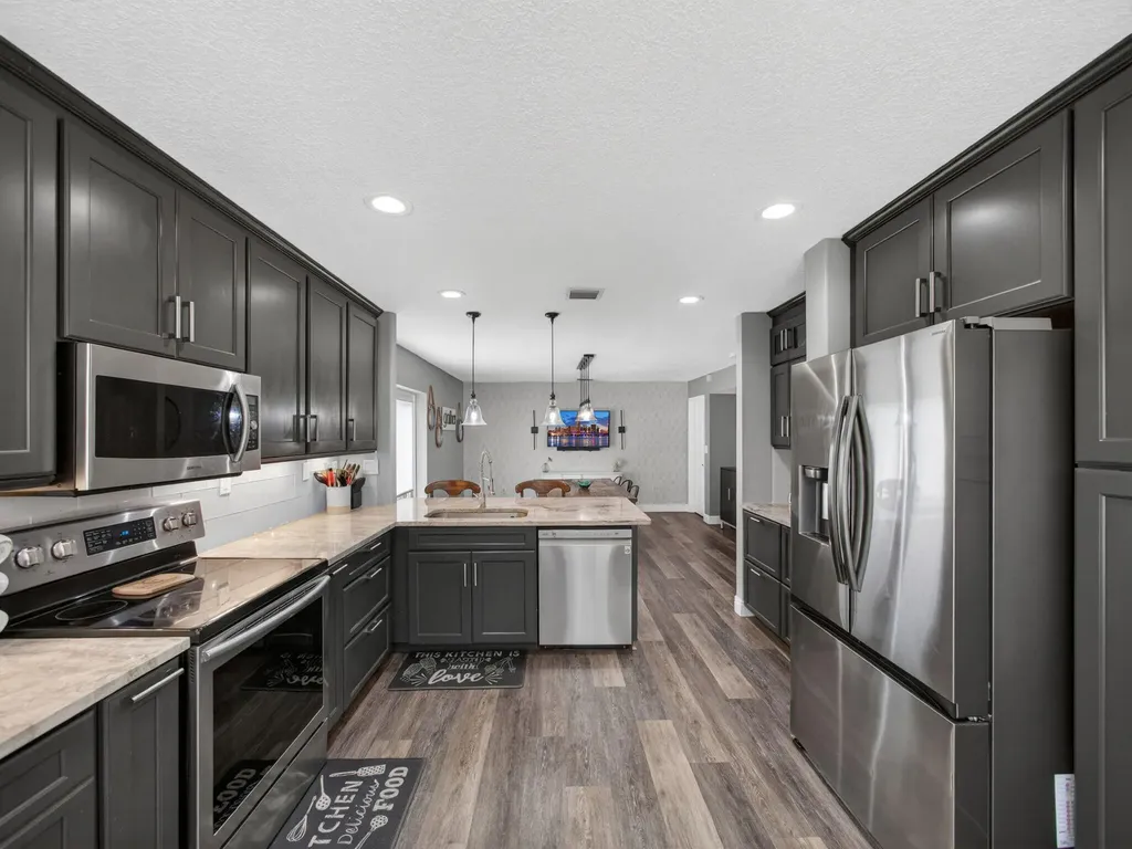 5053 Prairie Dunes Village Circle Lake Worth FL 33463