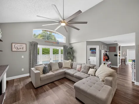 5053 Prairie Dunes Village Circle Lake Worth FL 33463