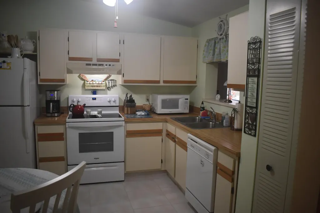 5034 Mark Drive Boynton Beach FL 33472
