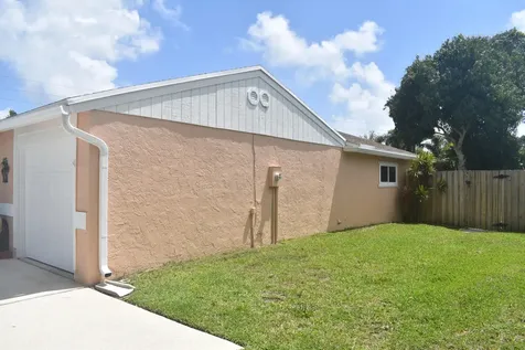 5034 Mark Drive Boynton Beach FL 33472