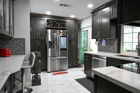 8610 NW 27th Place Sunrise FL 33322