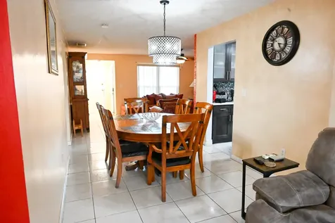8610 NW 27th Place Sunrise FL 33322