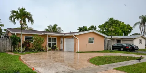 8610 NW 27th Place Sunrise FL 33322