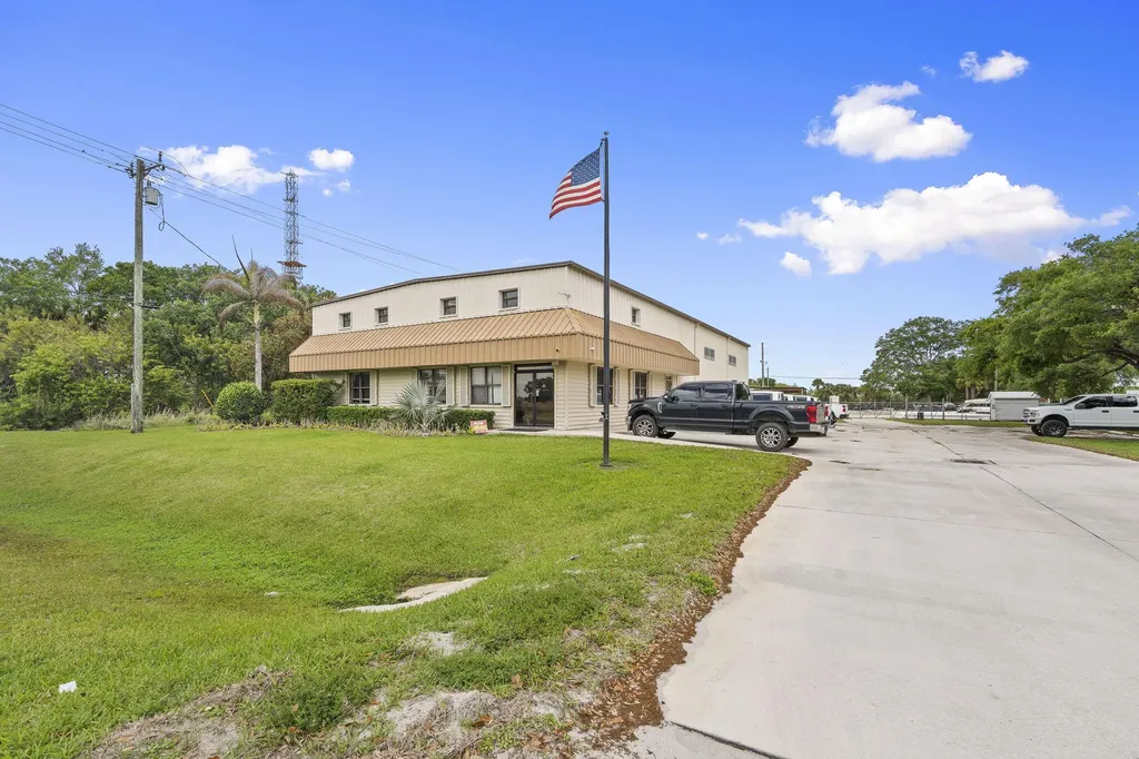 16050 Orange Avenue Fort Pierce FL