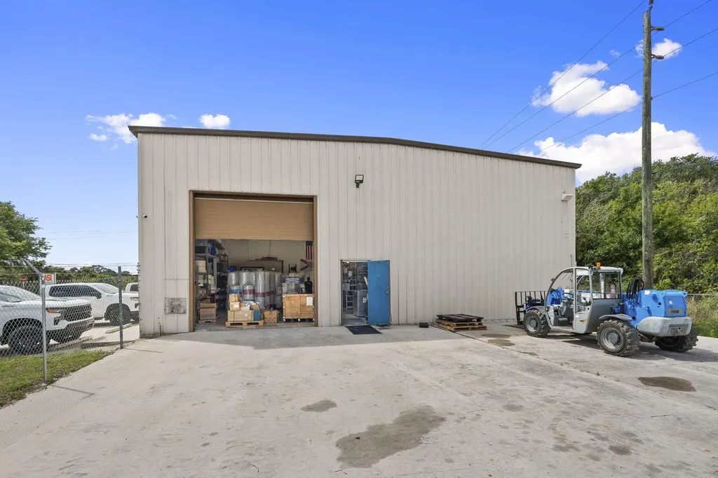 16050 Orange Avenue Fort Pierce FL