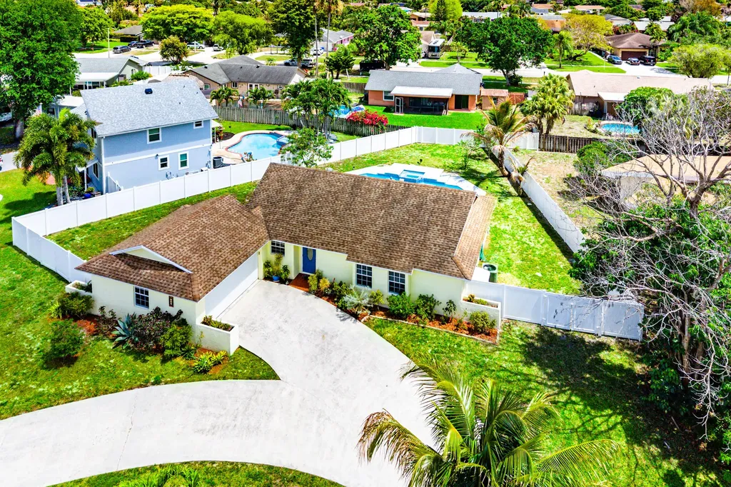 246 Natchez Court Royal Palm Beach FL 33411