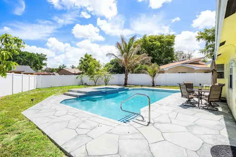 246 Natchez Court Royal Palm Beach FL 33411