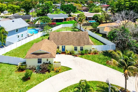 246 Natchez Court Royal Palm Beach FL 33411