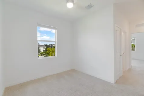 8618 Via Mar Lake Worth FL 33467