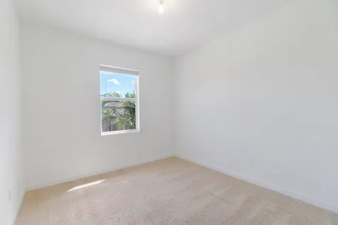 8618 Via Mar Lake Worth FL 33467
