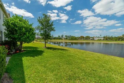 8618 Via Mar Lake Worth FL 33467