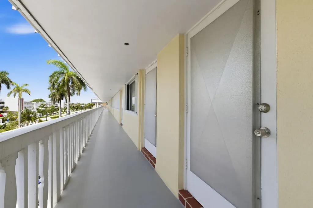 101 Doolen Court North Palm Beach FL 33408